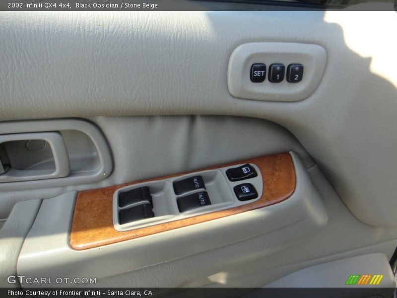 Black Obsidian / Stone Beige 2002 Infiniti QX4 4x4