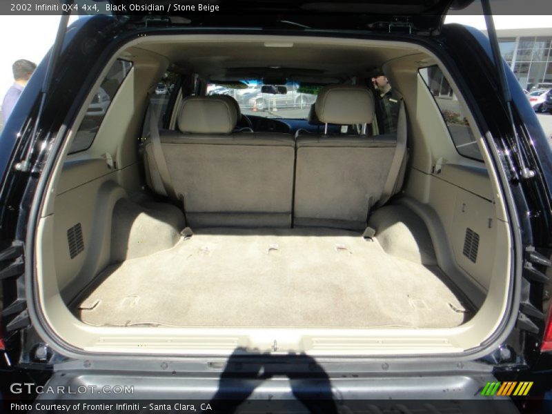  2002 QX4 4x4 Trunk