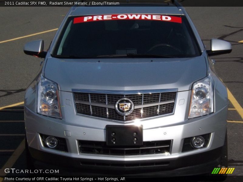 Radiant Silver Metallic / Ebony/Titanium 2011 Cadillac SRX FWD