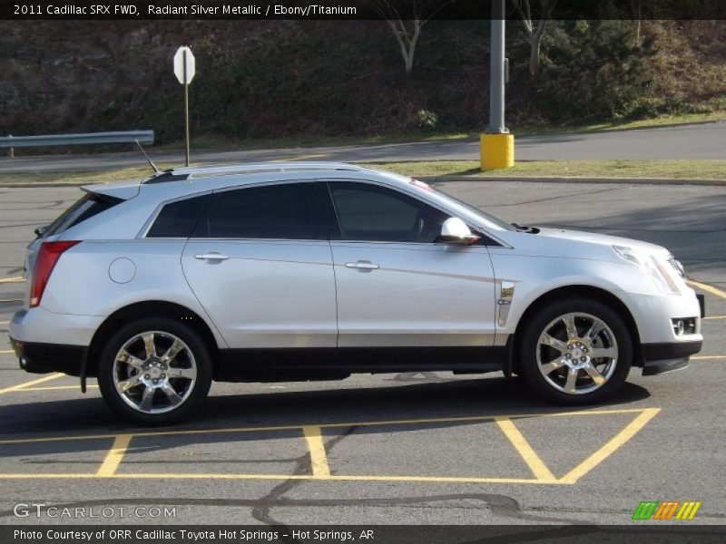 Radiant Silver Metallic / Ebony/Titanium 2011 Cadillac SRX FWD