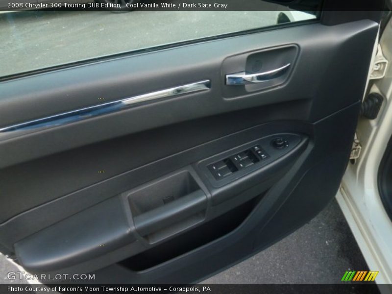 Cool Vanilla White / Dark Slate Gray 2008 Chrysler 300 Touring DUB Edition