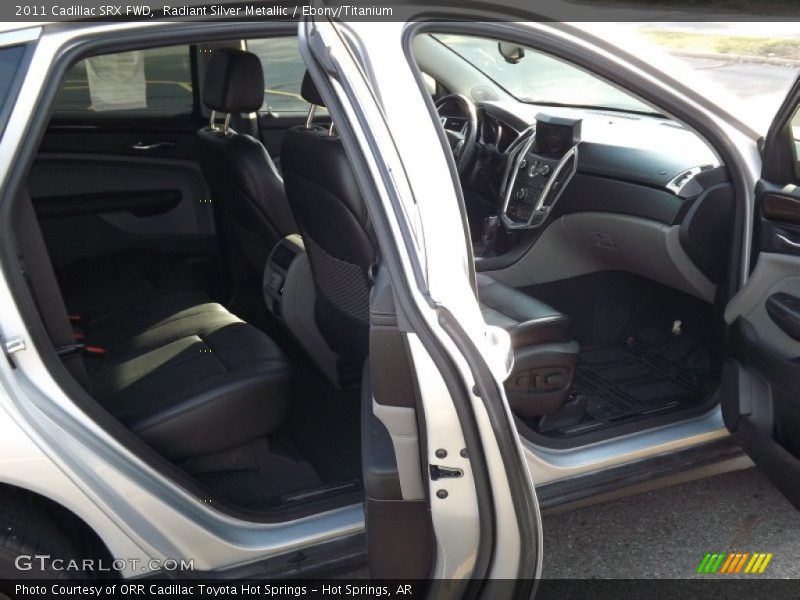 Radiant Silver Metallic / Ebony/Titanium 2011 Cadillac SRX FWD