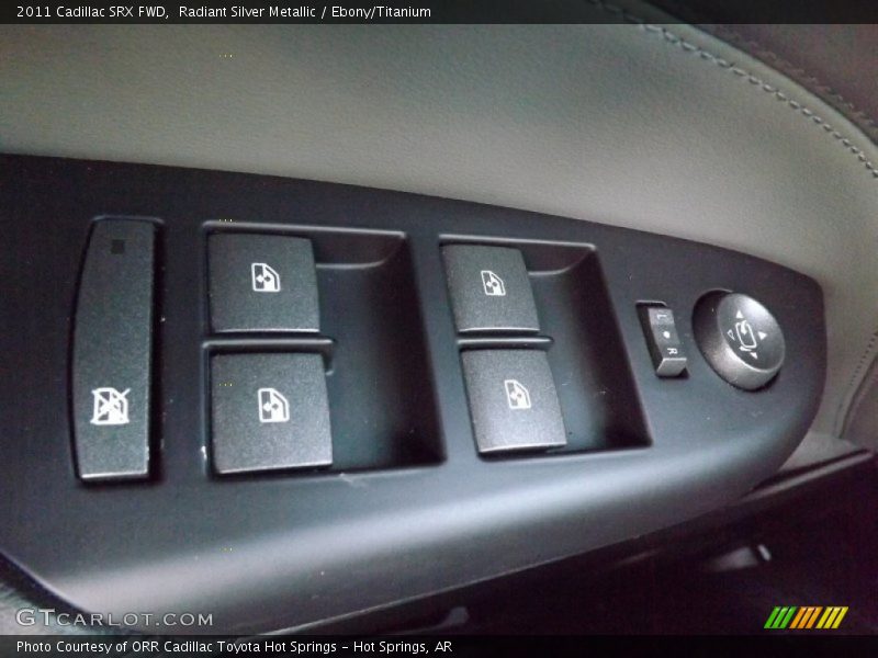 Radiant Silver Metallic / Ebony/Titanium 2011 Cadillac SRX FWD