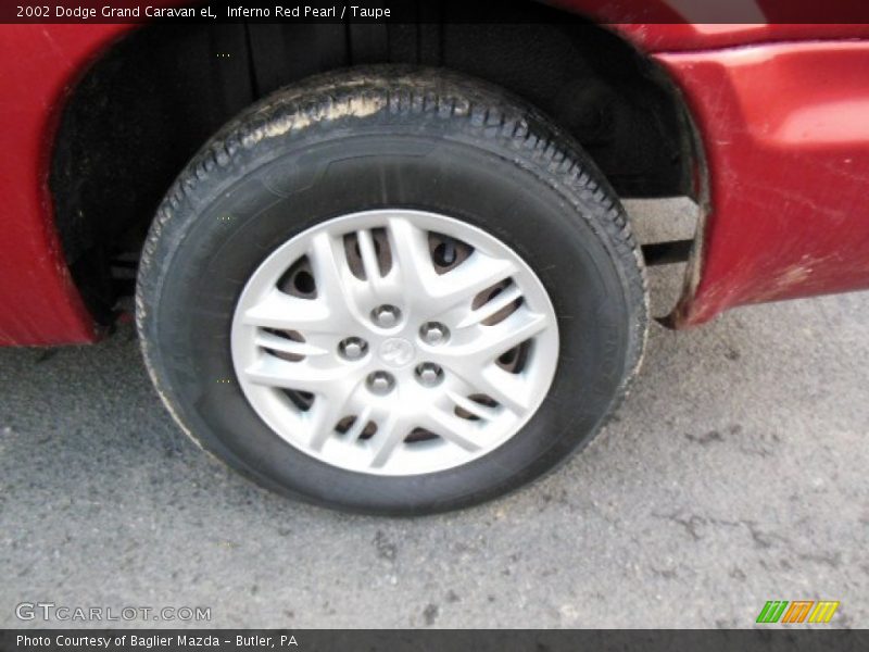 Inferno Red Pearl / Taupe 2002 Dodge Grand Caravan eL