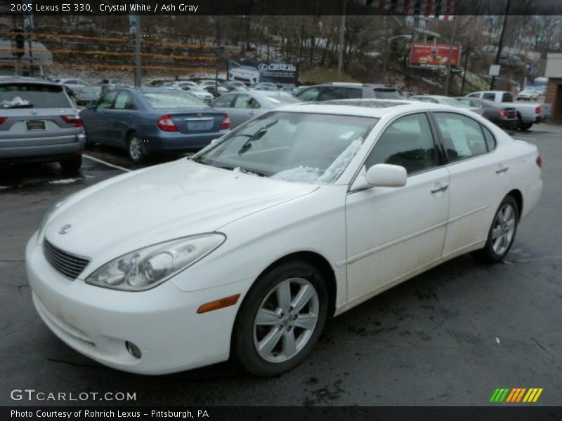 Front 3/4 View of 2005 ES 330