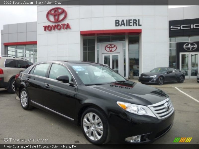 Black / Light Gray 2012 Toyota Avalon