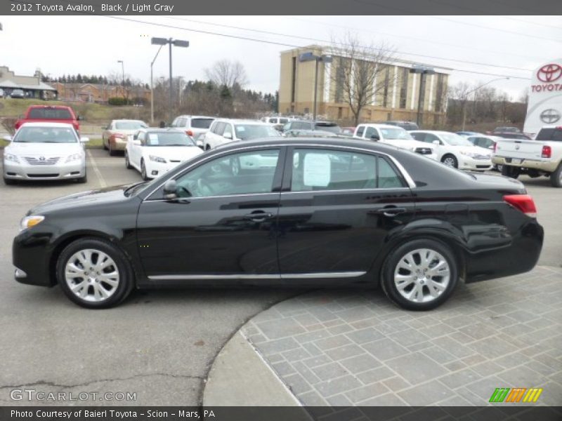 Black / Light Gray 2012 Toyota Avalon