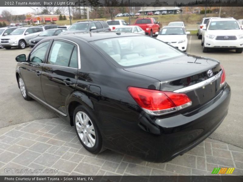 Black / Light Gray 2012 Toyota Avalon