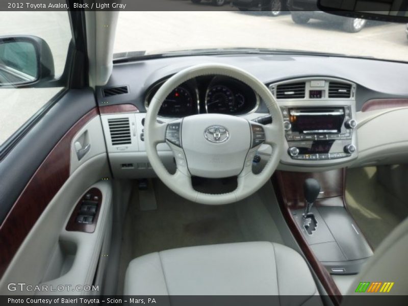 Black / Light Gray 2012 Toyota Avalon