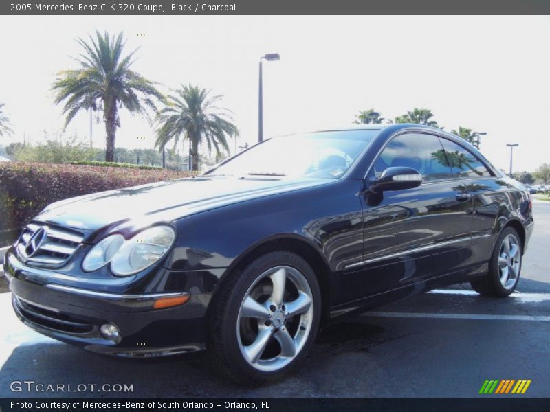 Front 3/4 View of 2005 CLK 320 Coupe