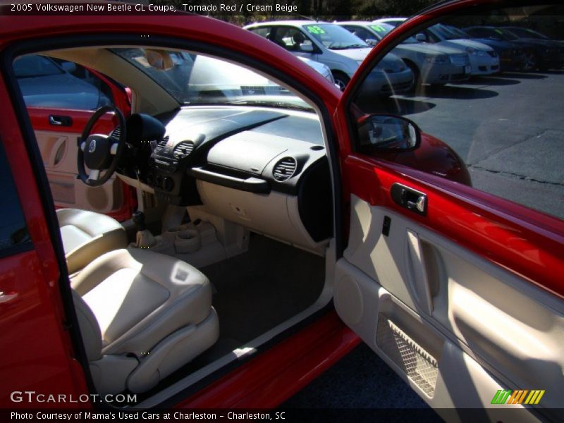 Tornado Red / Cream Beige 2005 Volkswagen New Beetle GL Coupe