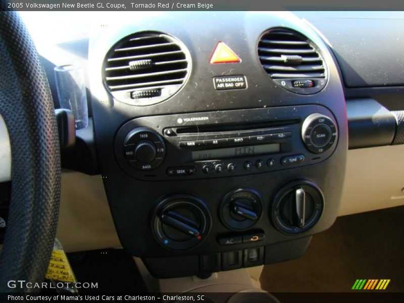 Tornado Red / Cream Beige 2005 Volkswagen New Beetle GL Coupe