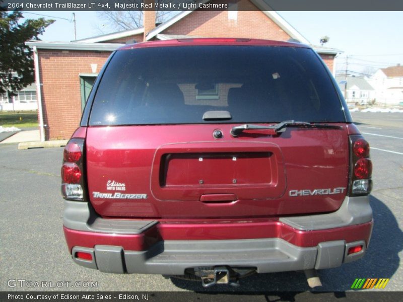 Majestic Red Metallic / Light Cashmere 2004 Chevrolet TrailBlazer LT 4x4