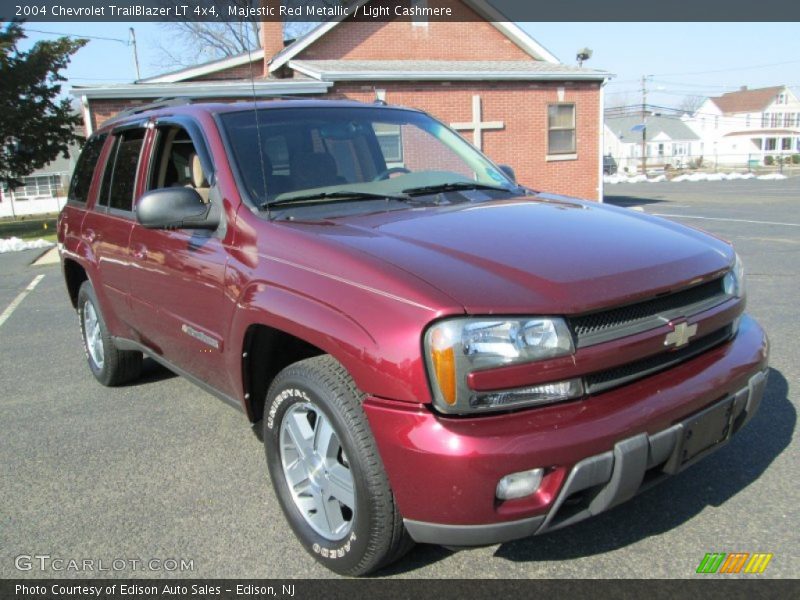 Front 3/4 View of 2004 TrailBlazer LT 4x4