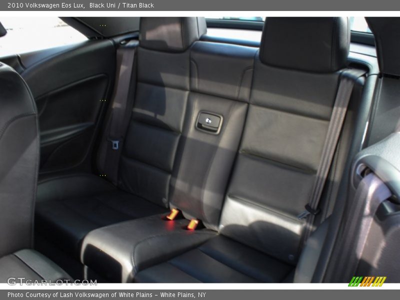 Black Uni / Titan Black 2010 Volkswagen Eos Lux
