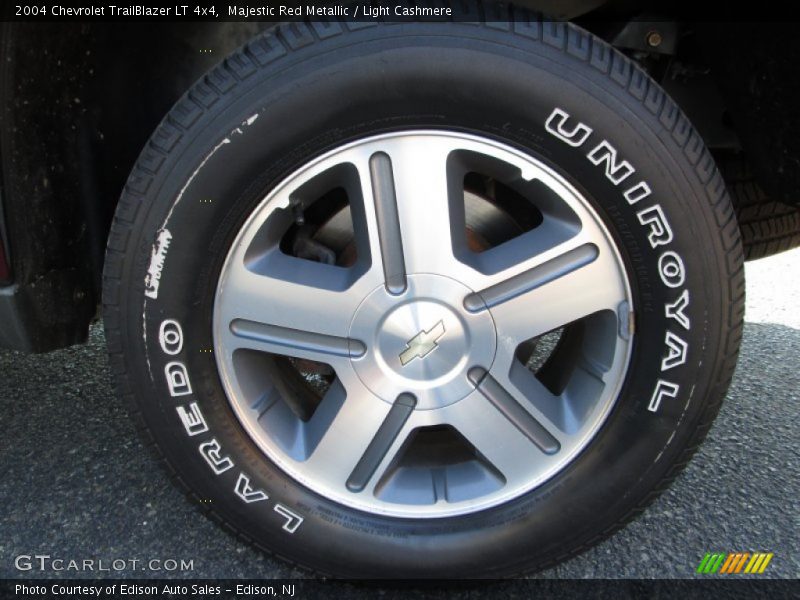 Majestic Red Metallic / Light Cashmere 2004 Chevrolet TrailBlazer LT 4x4