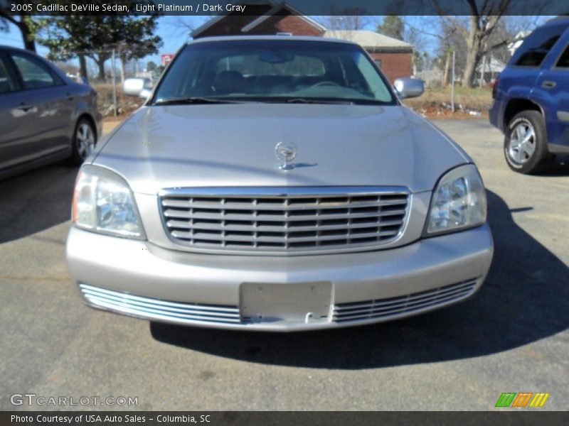 Light Platinum / Dark Gray 2005 Cadillac DeVille Sedan