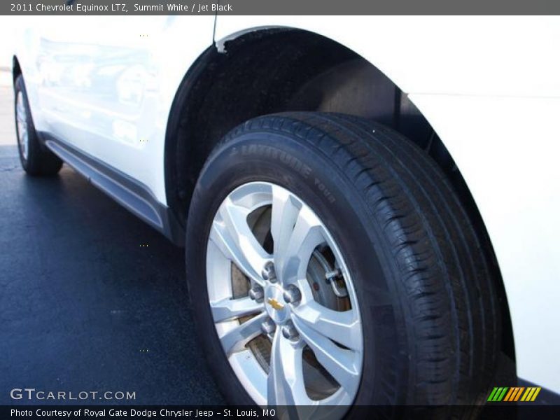 Summit White / Jet Black 2011 Chevrolet Equinox LTZ
