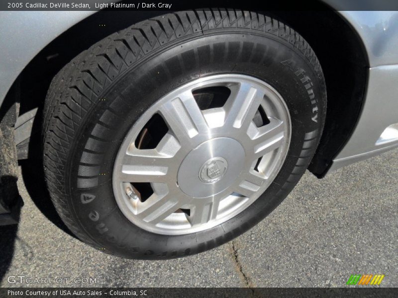  2005 DeVille Sedan Wheel