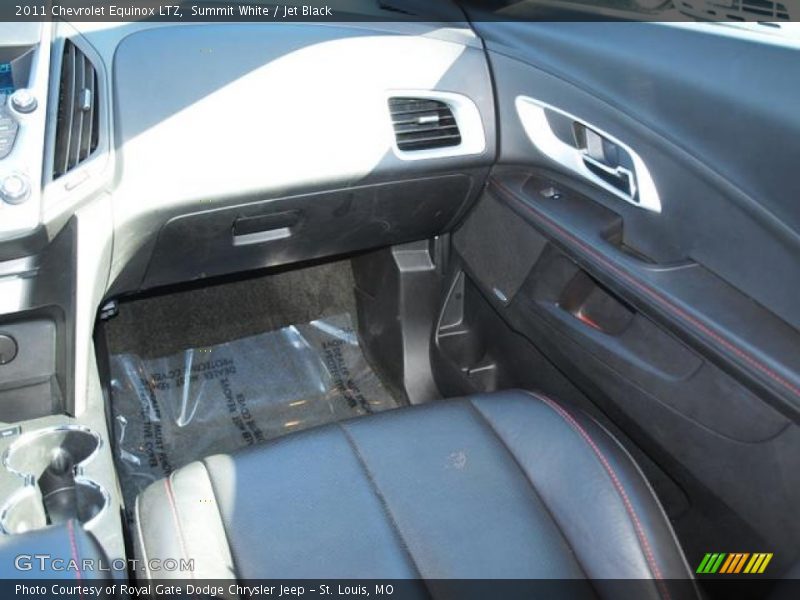Summit White / Jet Black 2011 Chevrolet Equinox LTZ