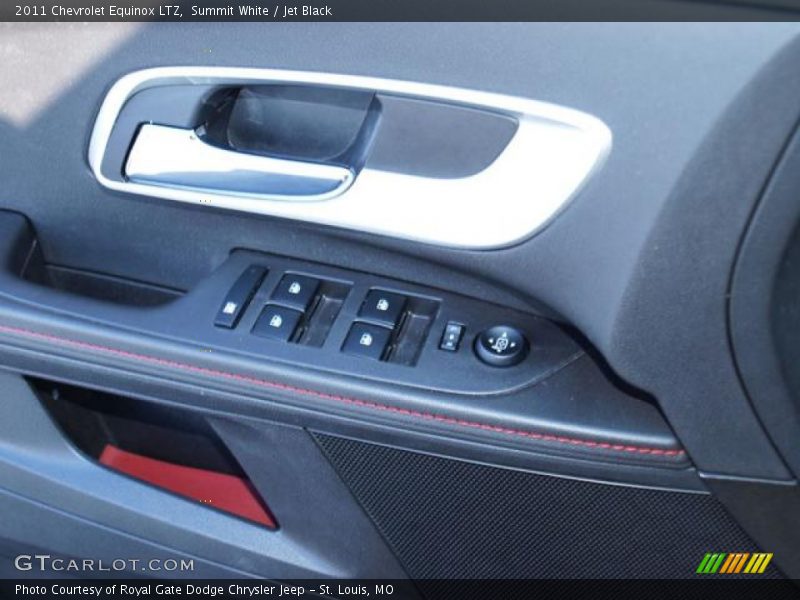 Summit White / Jet Black 2011 Chevrolet Equinox LTZ
