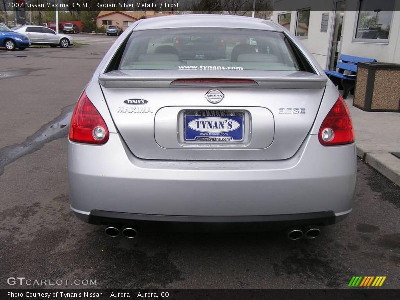 Radiant Silver Metallic / Frost 2007 Nissan Maxima 3.5 SE