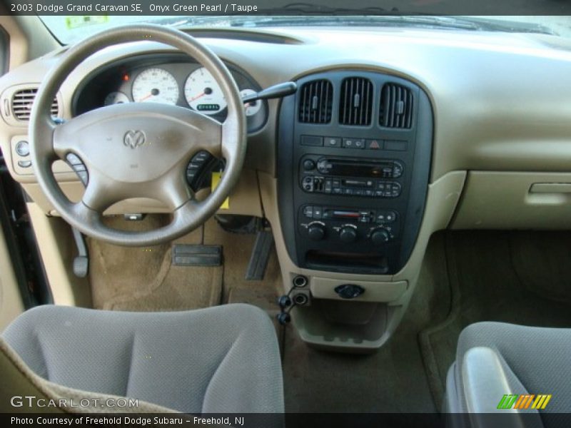 Onyx Green Pearl / Taupe 2003 Dodge Grand Caravan SE