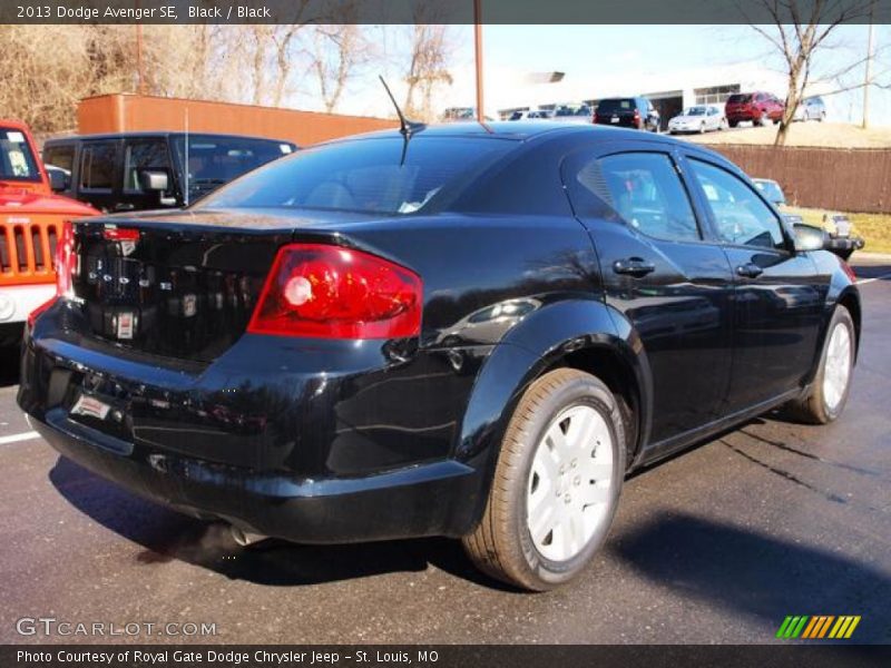 Black / Black 2013 Dodge Avenger SE