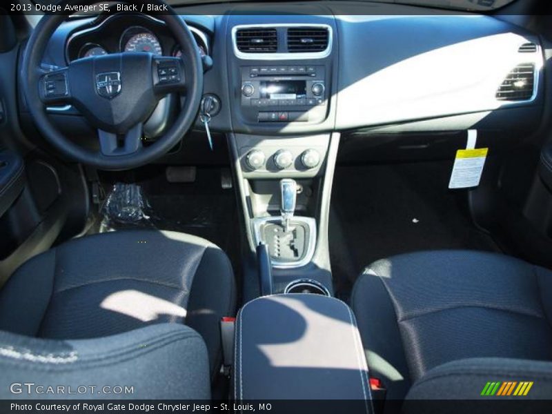 Black / Black 2013 Dodge Avenger SE