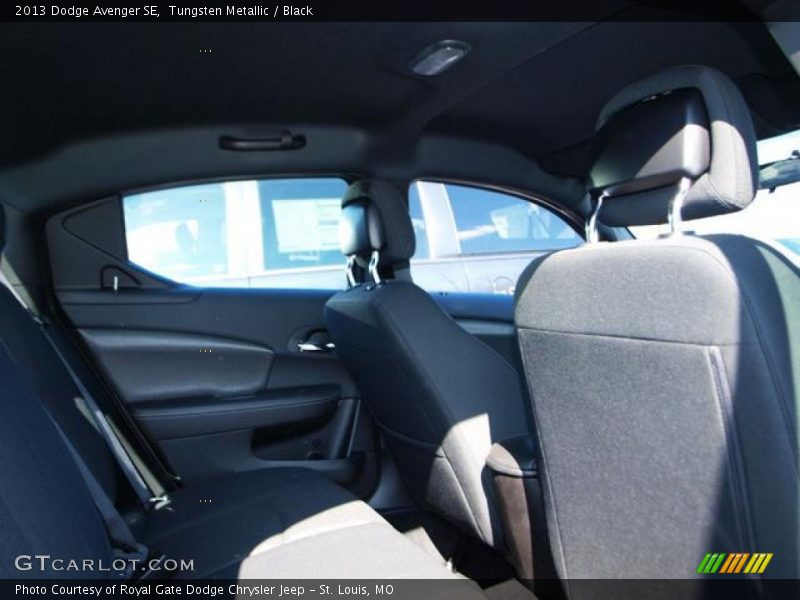 Tungsten Metallic / Black 2013 Dodge Avenger SE