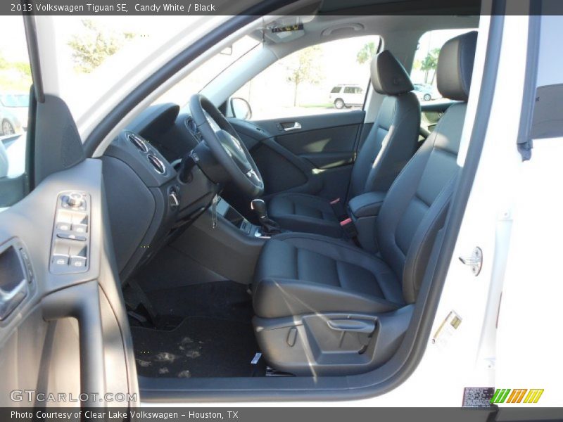 Candy White / Black 2013 Volkswagen Tiguan SE