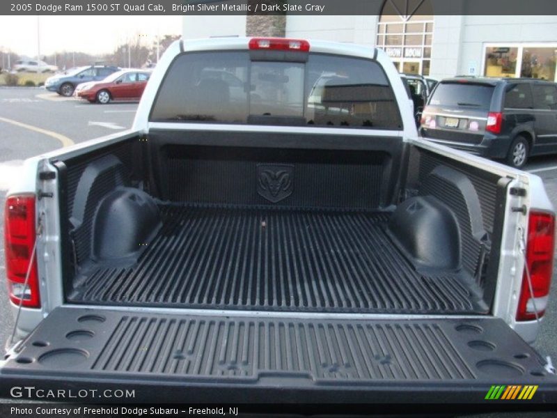 Bright Silver Metallic / Dark Slate Gray 2005 Dodge Ram 1500 ST Quad Cab