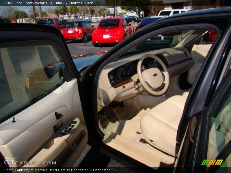 Black / Charcoal Black 2006 Ford Crown Victoria LX