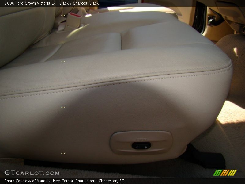 Black / Charcoal Black 2006 Ford Crown Victoria LX