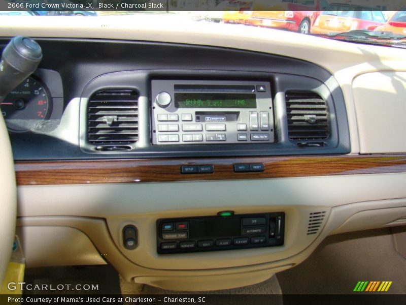 Black / Charcoal Black 2006 Ford Crown Victoria LX