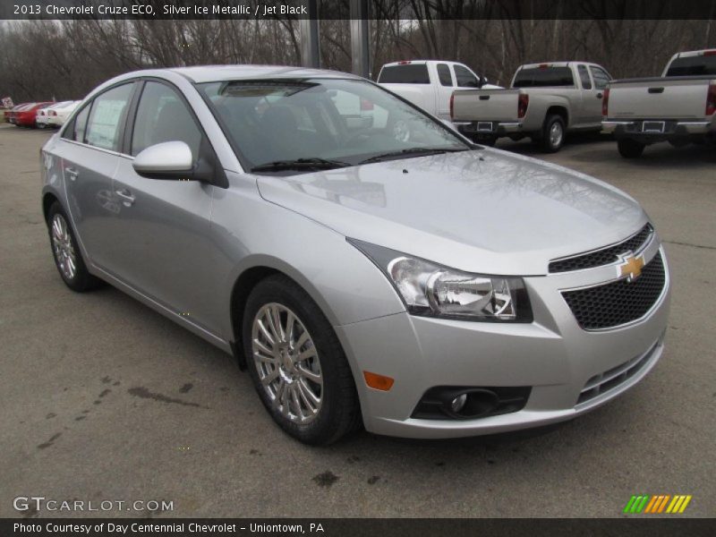 Front 3/4 View of 2013 Cruze ECO