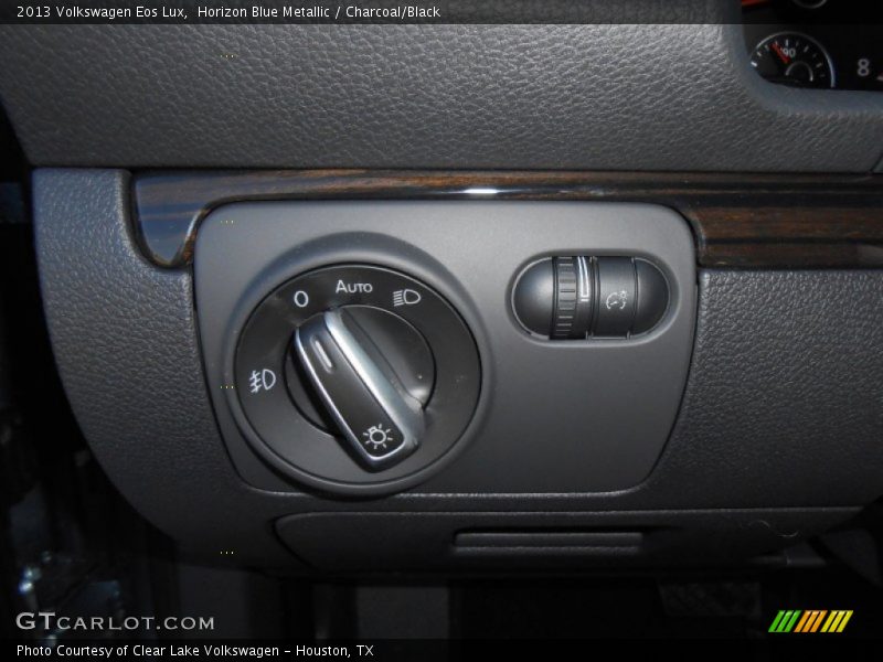 Controls of 2013 Eos Lux
