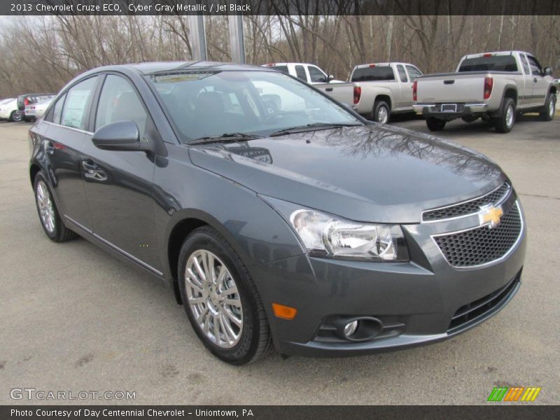 Front 3/4 View of 2013 Cruze ECO