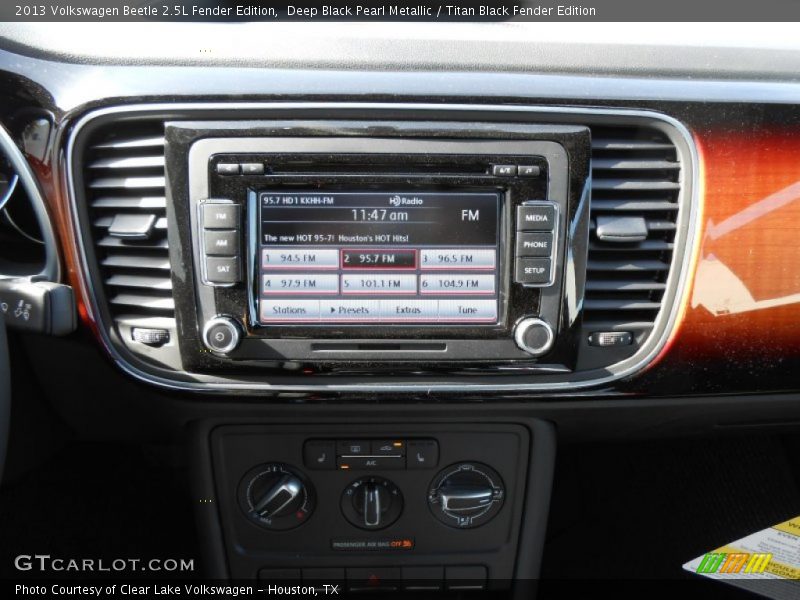 Controls of 2013 Beetle 2.5L Fender Edition