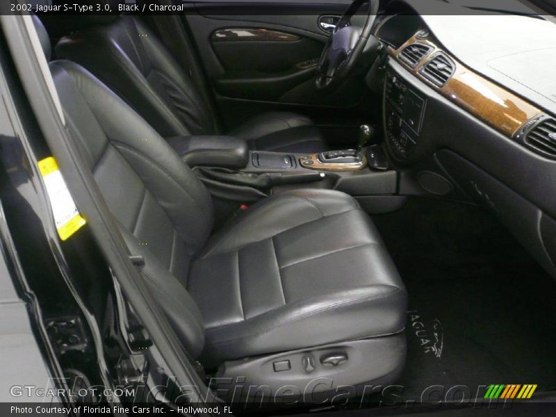 Black / Charcoal 2002 Jaguar S-Type 3.0
