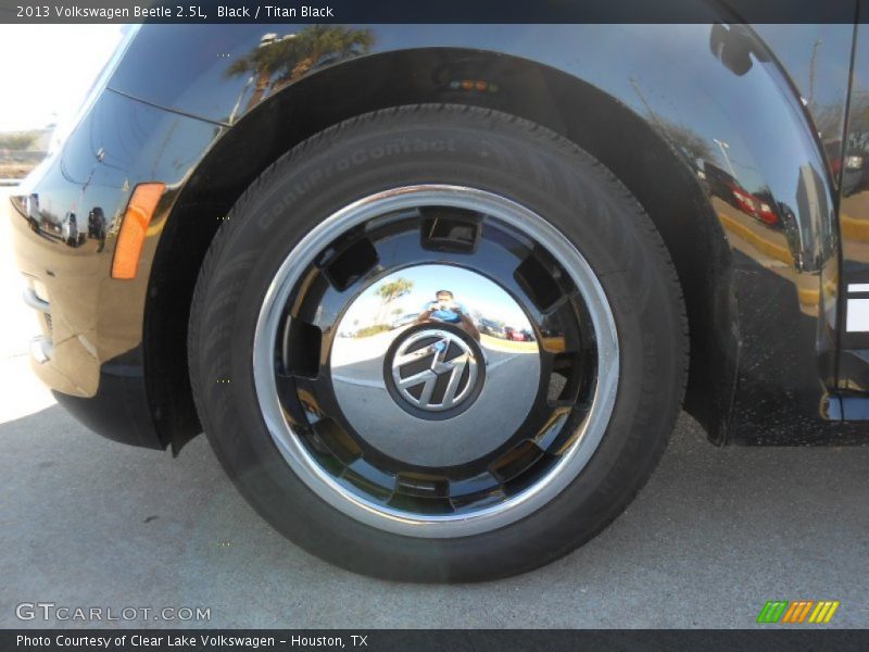 Black / Titan Black 2013 Volkswagen Beetle 2.5L