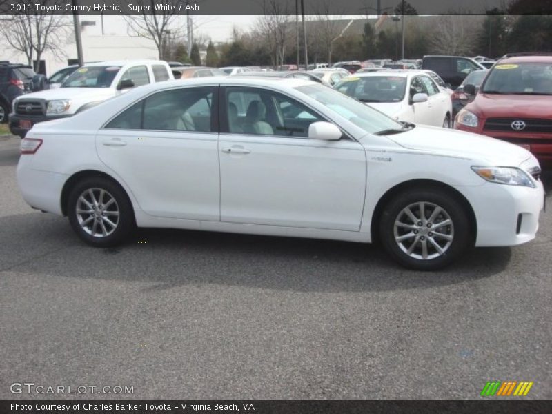 Super White / Ash 2011 Toyota Camry Hybrid