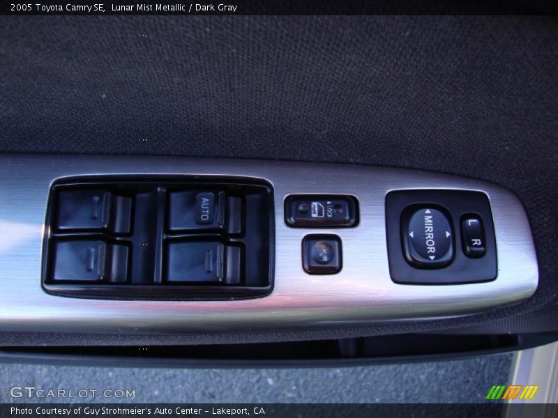 Lunar Mist Metallic / Dark Gray 2005 Toyota Camry SE