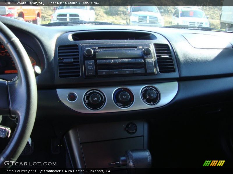 Lunar Mist Metallic / Dark Gray 2005 Toyota Camry SE