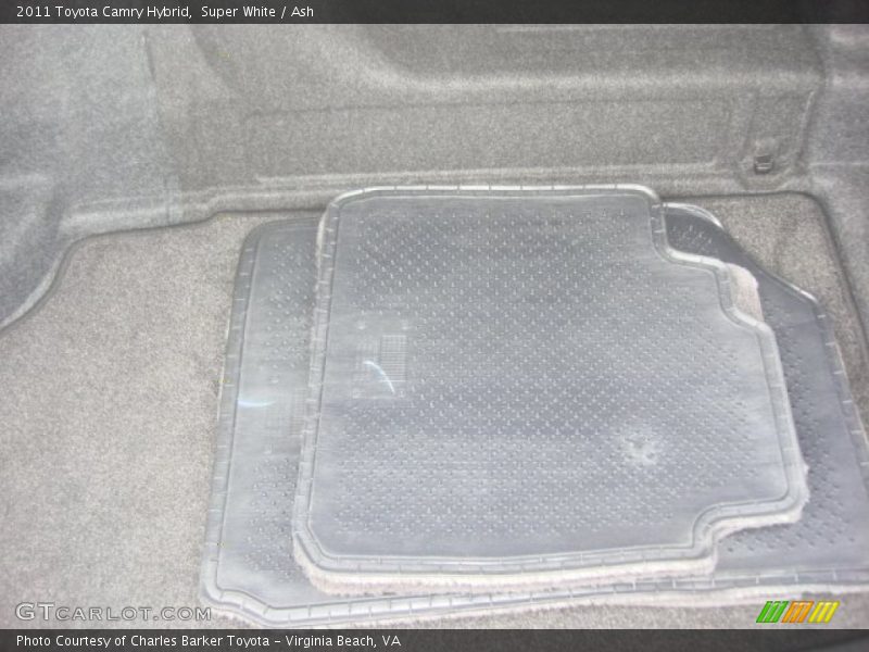 Super White / Ash 2011 Toyota Camry Hybrid