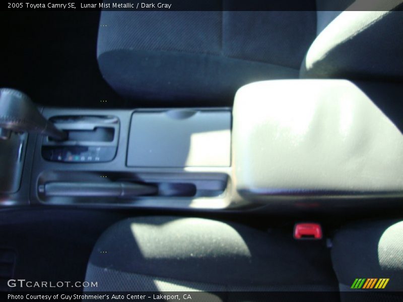 Lunar Mist Metallic / Dark Gray 2005 Toyota Camry SE