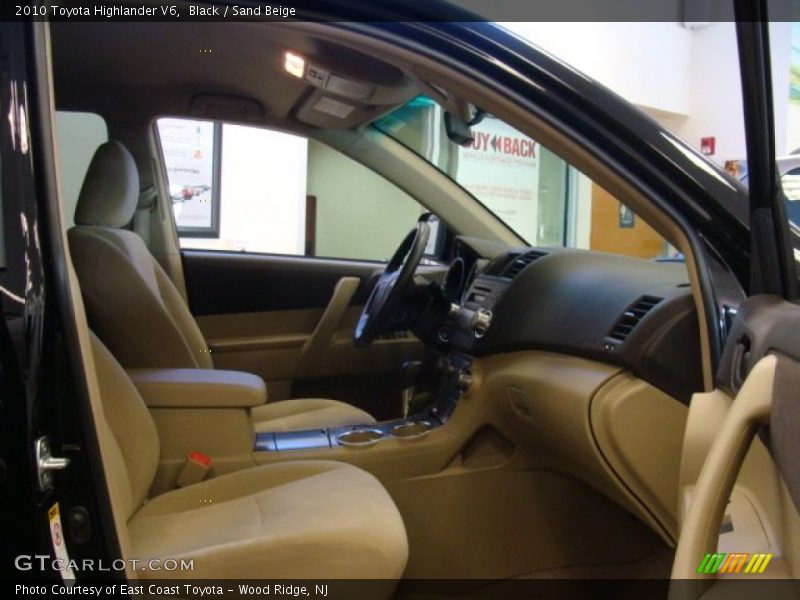 Black / Sand Beige 2010 Toyota Highlander V6