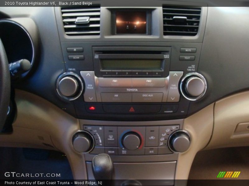 Black / Sand Beige 2010 Toyota Highlander V6