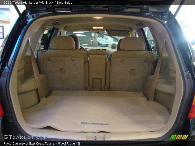 Black / Sand Beige 2010 Toyota Highlander V6