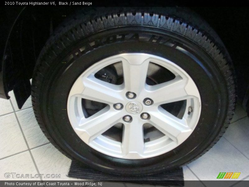 Black / Sand Beige 2010 Toyota Highlander V6
